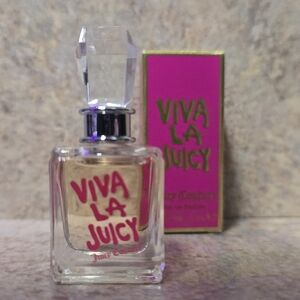Juicy Couture Viva La Juicy Perfume